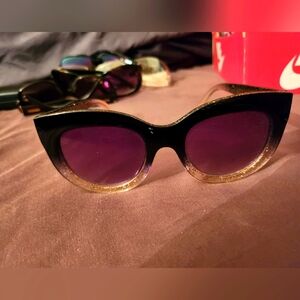 Fashion sunnies